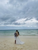 ブーケでお顔隠しショット！