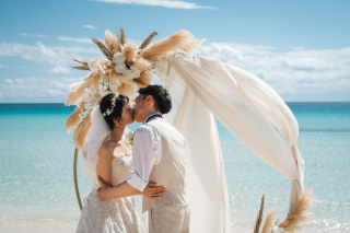 【シーズン到来！】感動のビーチウェディングフォト【4月～10月】
