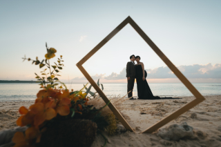 【レンタル無料】おふたりを縁取るフレームで印象的なフォトを♪