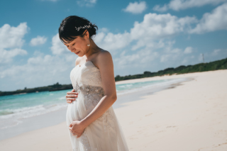 マタニティフォトを兼ねたウェディングフォトはいかが?