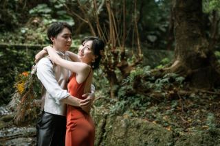 【フォレストフォト】緑の中で目立つ赤いドレス♪【お持込みドレス】