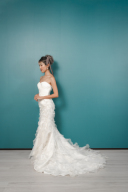 【ドレス紹介】タイトフィットなフリルマーメイドドレス♪【BS11】