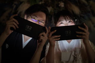 和装で見せる、ふたりらしさ満点の1シーン