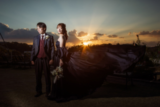 夕陽が祝福するふたり