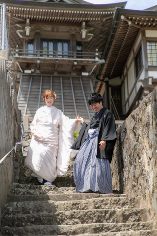 手をとって、未来へ一歩ずつ