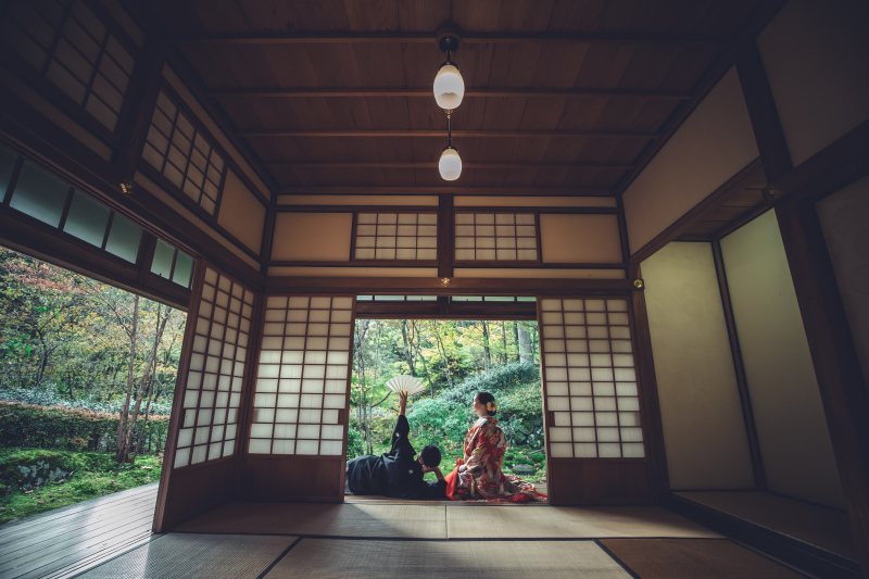 冬がお得!!歴史ある建物の室内で素敵な撮影を.:・*★