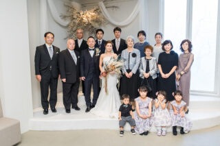 まるで挙式♡ゲストを招いて挙式風チャペルフォト①