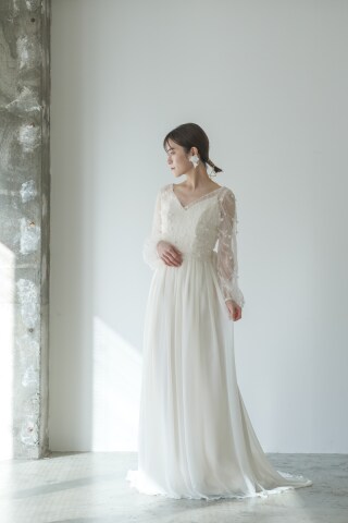 纏うだけで上品に♪ロングスリーブドレス