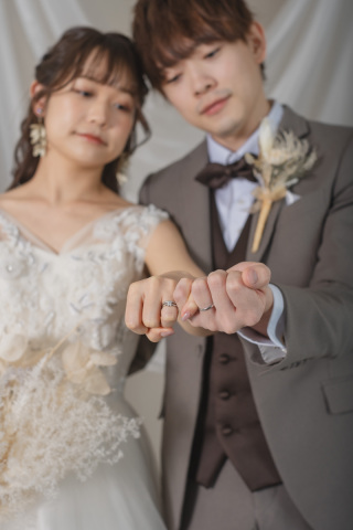 【フォトレポート】トレンド衣装2点でスタジオフォト★