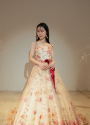 華やかなANJERIカラードレス