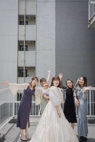 【撮影シーン】ゲストを招待して集合写真♪