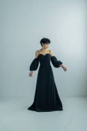 ブラックドレスをご紹介