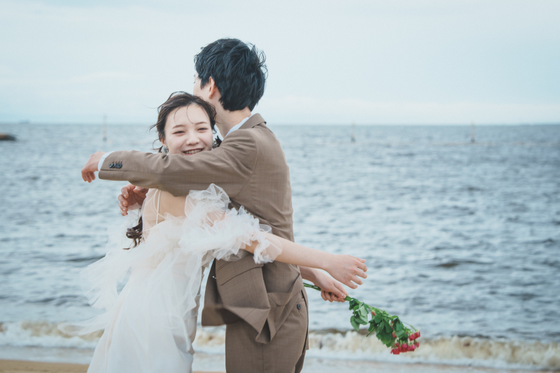 春先のロケーションフォトで叶える、ナチュラルな前撮り