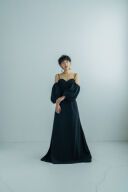 ブラックドレスをご紹介