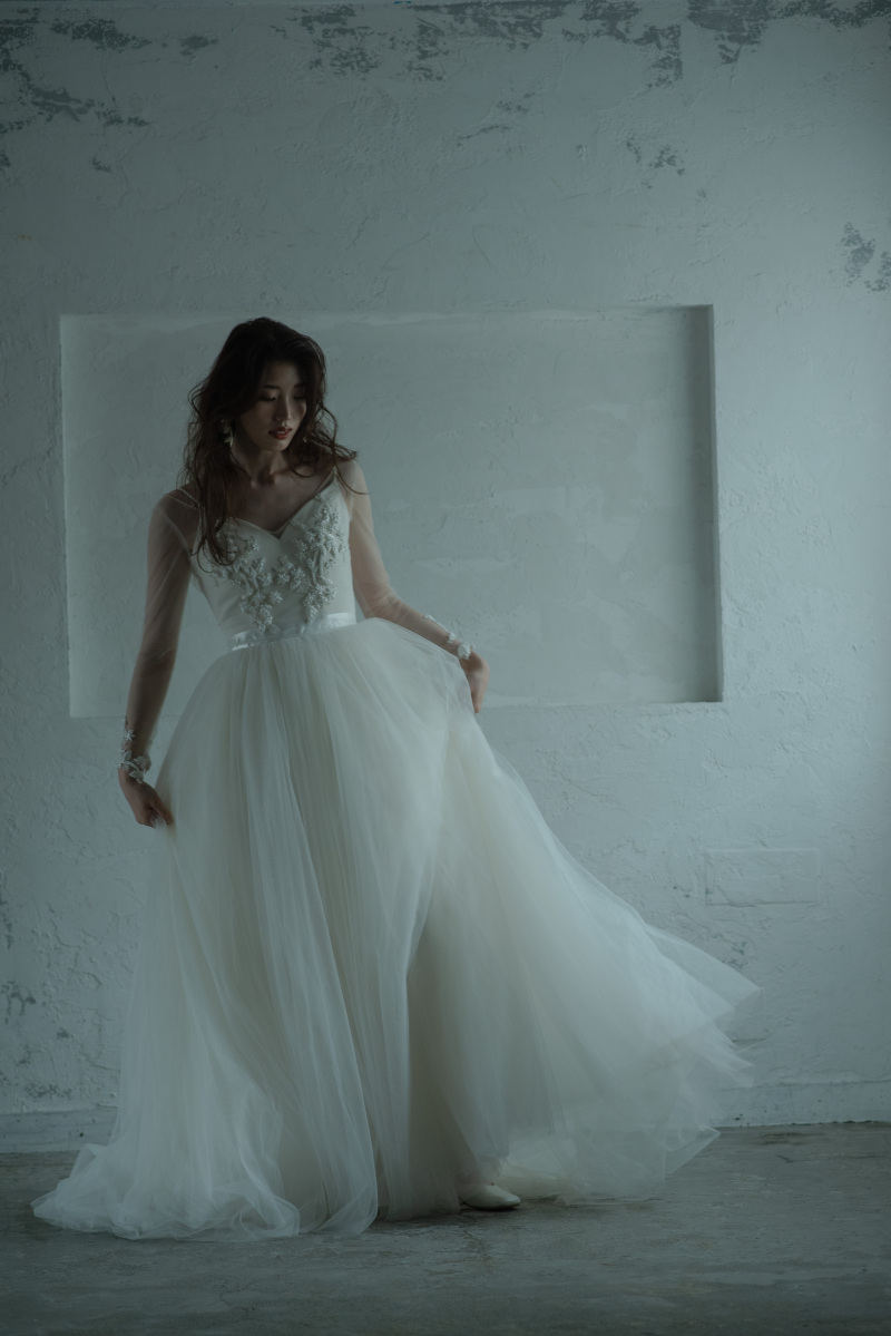 シンプルドレスで叶える大人花嫁のフォトウェディング｜4月末までキャンペーン実施中