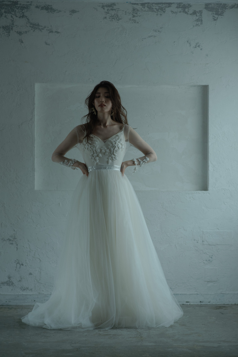 シンプルドレスで叶える大人花嫁のフォトウェディング｜4月末までキャンペーン実施中