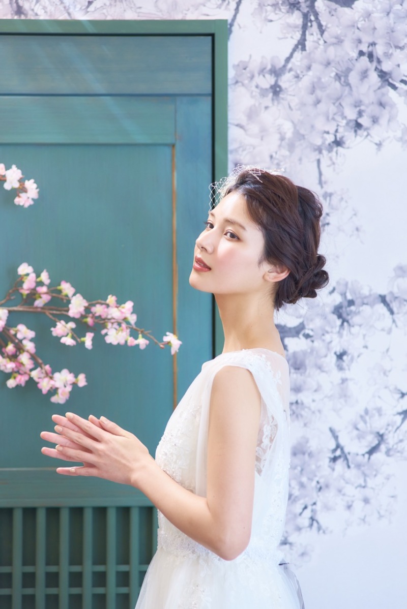洋装の髪形のご紹介♪