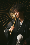 前撮りはふたりで楽しむもの。新郎さまも主役の一枚を！