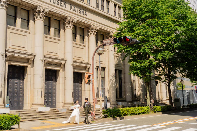 歩いている姿も絵になりますね！