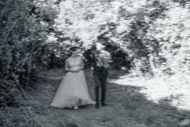 歩いている姿も絵になりますね！