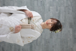 新作の白無垢ゴールド☆