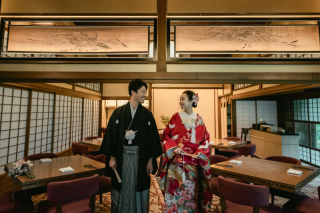 歴史ある装飾が彩る、特別な一枚