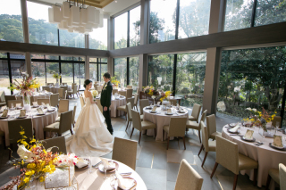 高宮庭園茶寮　あたたかい光のもとで