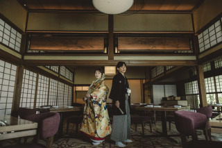 高宮庭園茶寮　文化財である会場で