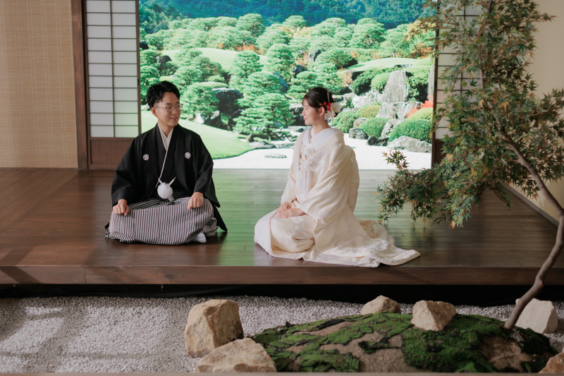 色んな雰囲気で！屋内庭園スタジオ･:*+