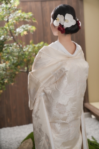 タイトシニヨンスタイル☆