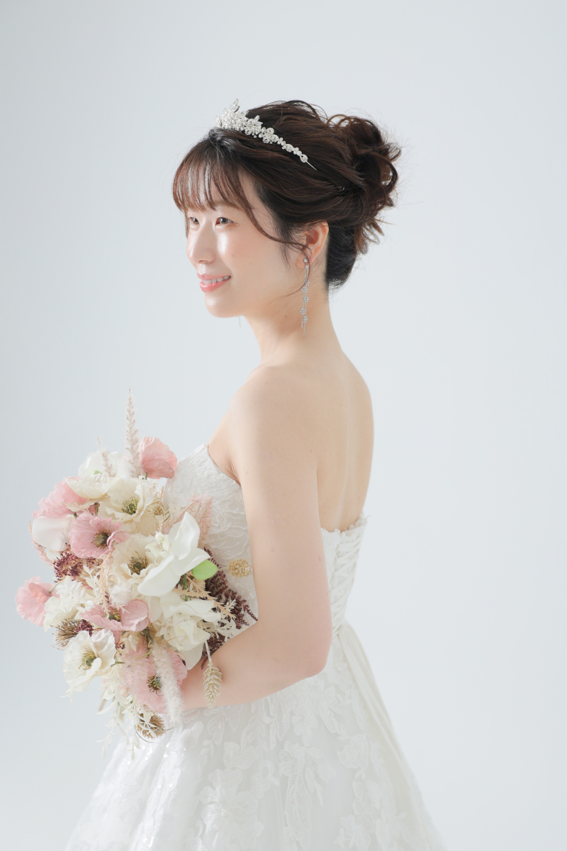 和装&rarr;洋装のヘアチェンジ