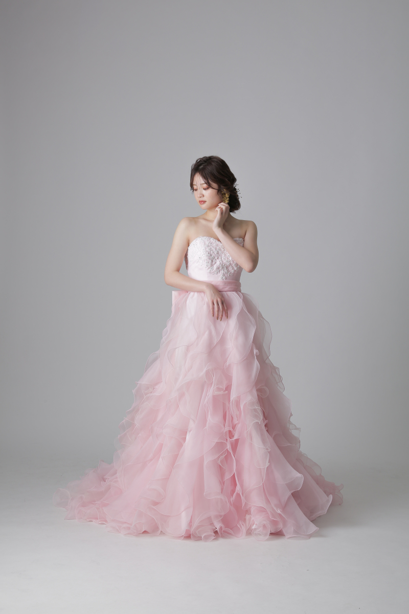 ピンク系カラードレス5選