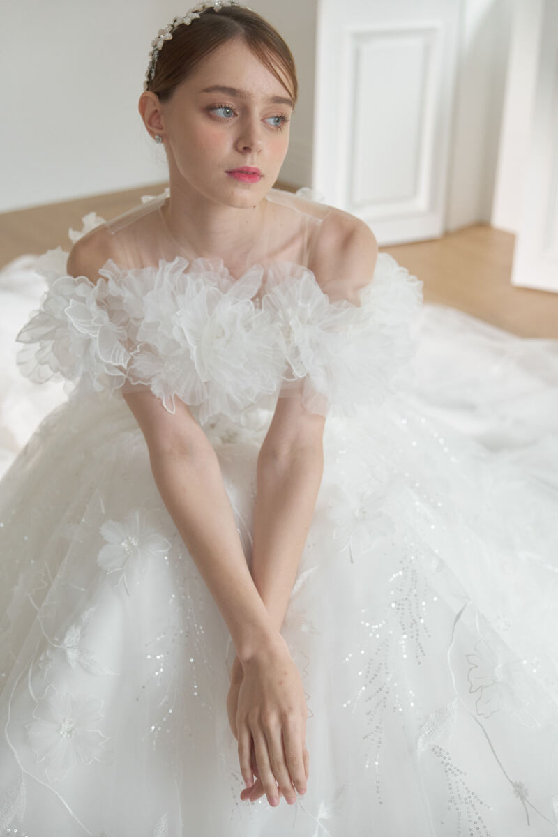 韓国ドレス「Aurum(アウルム)」のご紹介