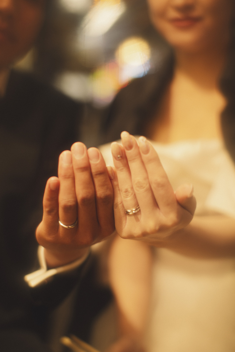 夜の街に溶け込む、ふたりだけの時間