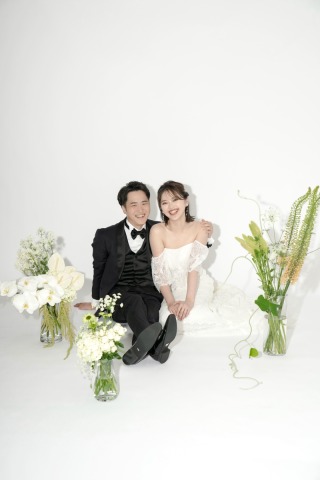 お花に囲まれた洋装スタジオPLUS撮影！