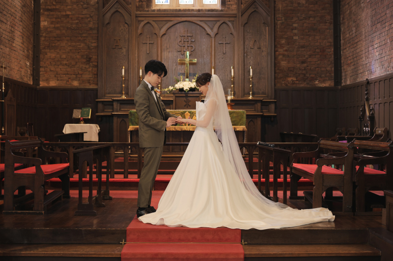 川口教会でのしっとりウェディングフォト