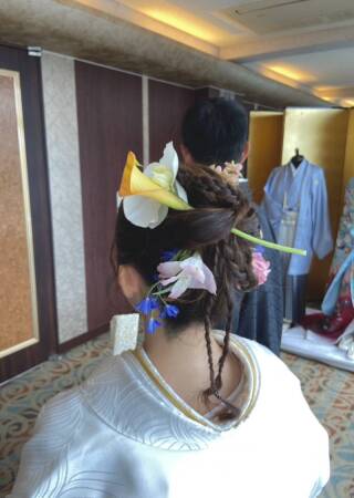 夏本番でも崩れ知らず♡7・8月の花嫁ヘアアレンジ特集