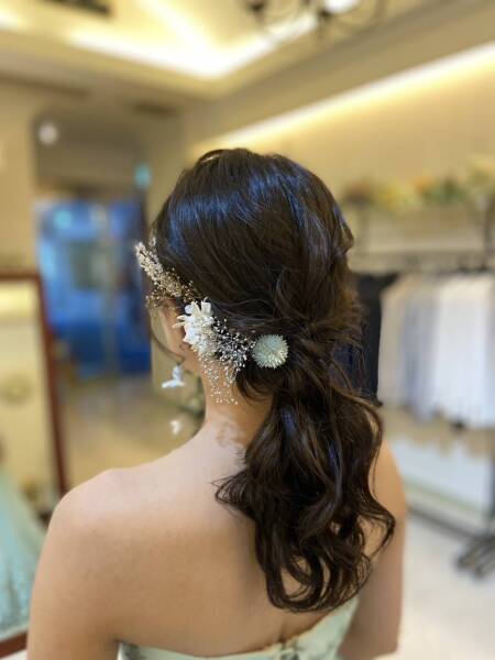夏本番でも崩れ知らず♡7・8月の花嫁ヘアアレンジ特集