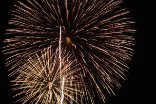 夏の暑さも味方につけて