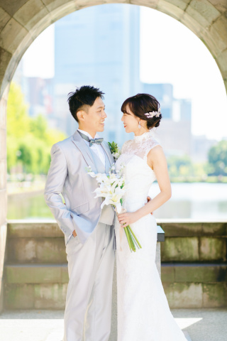 見つめ合うシーン