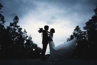 『モノクロ』の魅力とは？