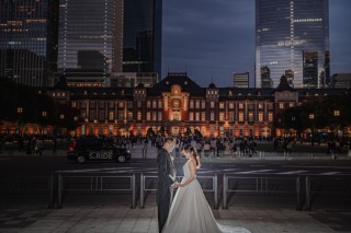 【春風を感じる3月】フォトウェディングでの動きのあるカット