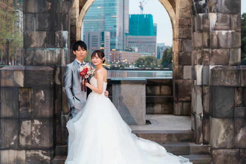 【イメージショットのご紹介】お手元やお二人の特別な小物を持ったお写真も◎