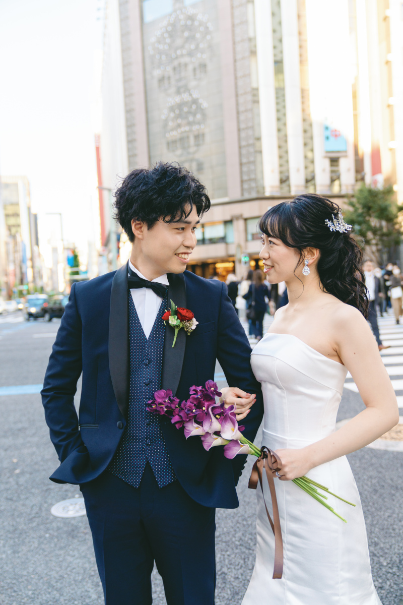 見つめ合うシーン