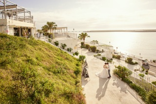 海カジテラスでのフォトウェディングはいかがでしょうか？