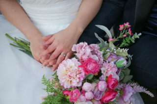 手元のネイルケアも・・