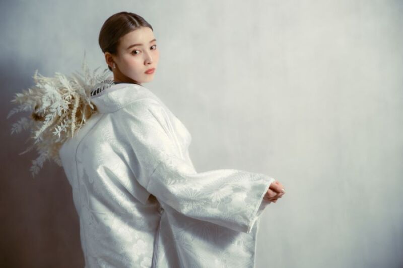 鮮やかな色打掛!「紅」「牡丹」