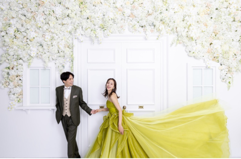 どのシチュエーションにも合うプリンセスラインのドレスをご紹介