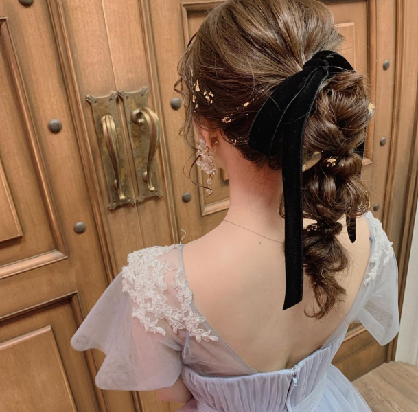 ベロアリボンヘアアレンジのご紹介
