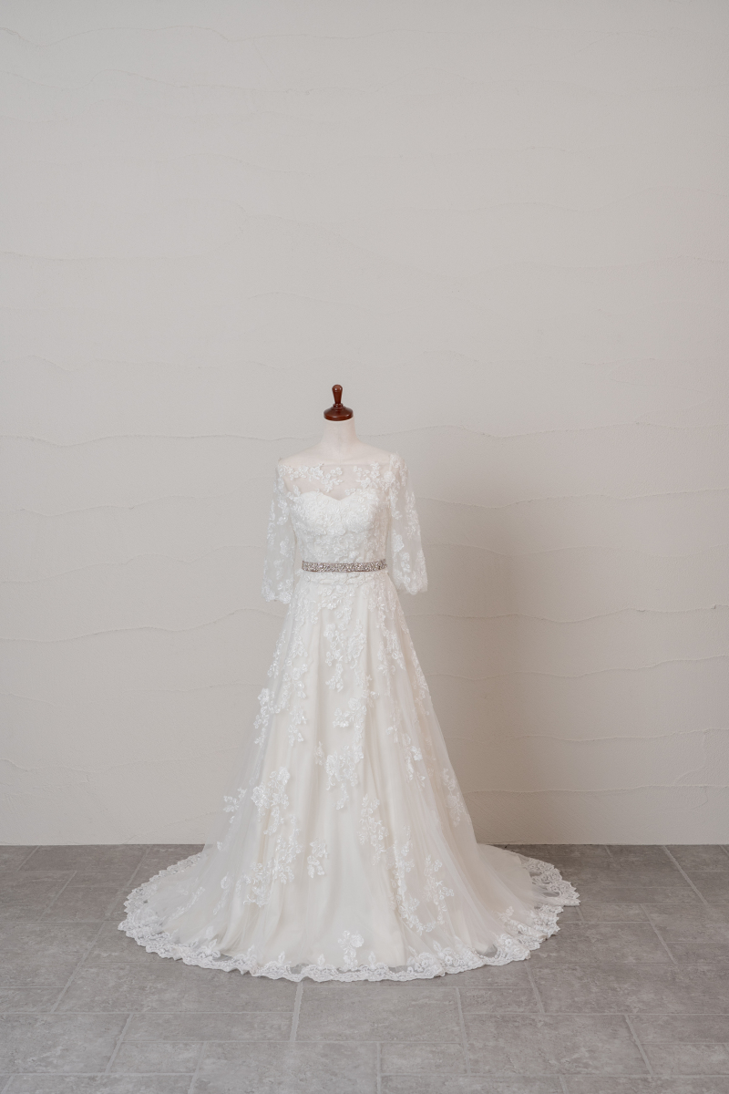 新作ウェディングドレスが入荷しました!!